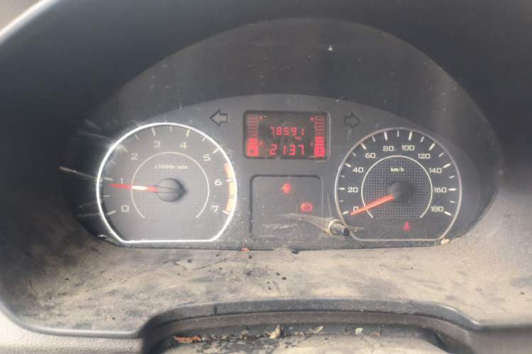 Used Wuling Rongguang V 2019 1.5L Window-Sealed Utility Model China VI LAR Instrument Cluster