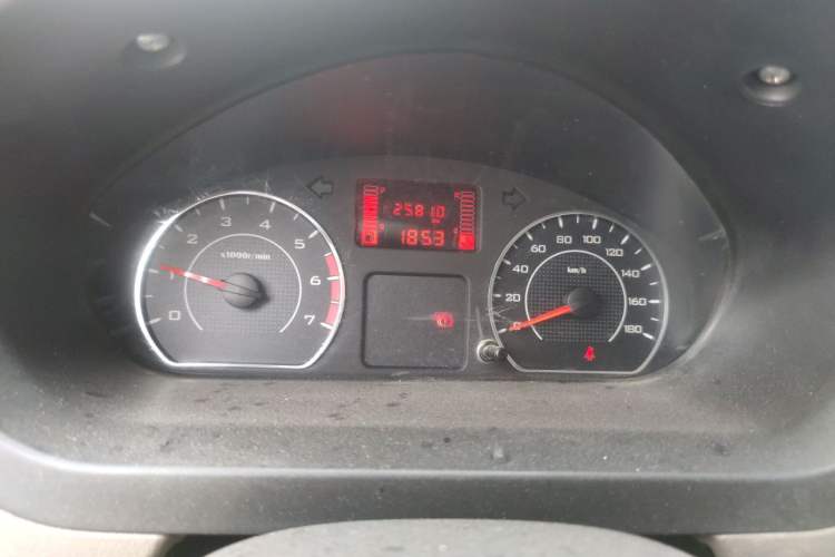 Used Wuling Rongguang V 2019 1.5L Window-Sealed Utility Model China VI LAR Instrument Cluster