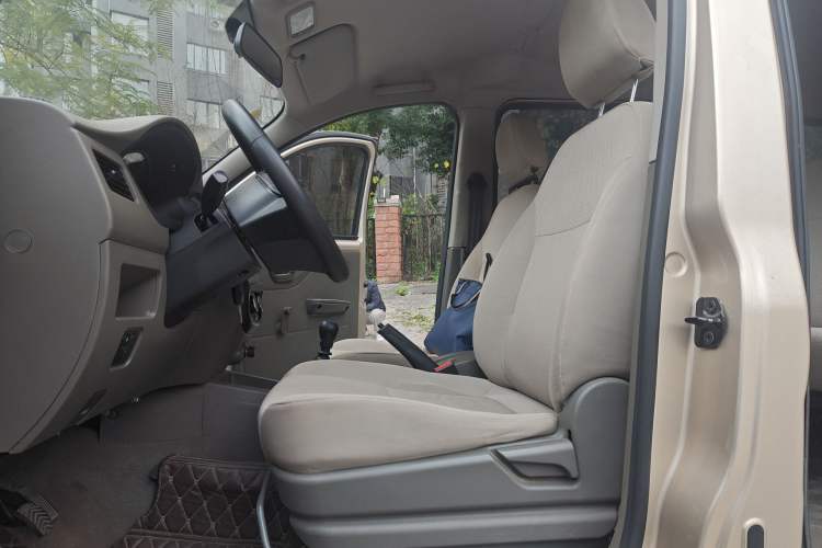 Used Wuling Rongguang V 2019 1.5L Practical Model China VI LAR Left Front Seat