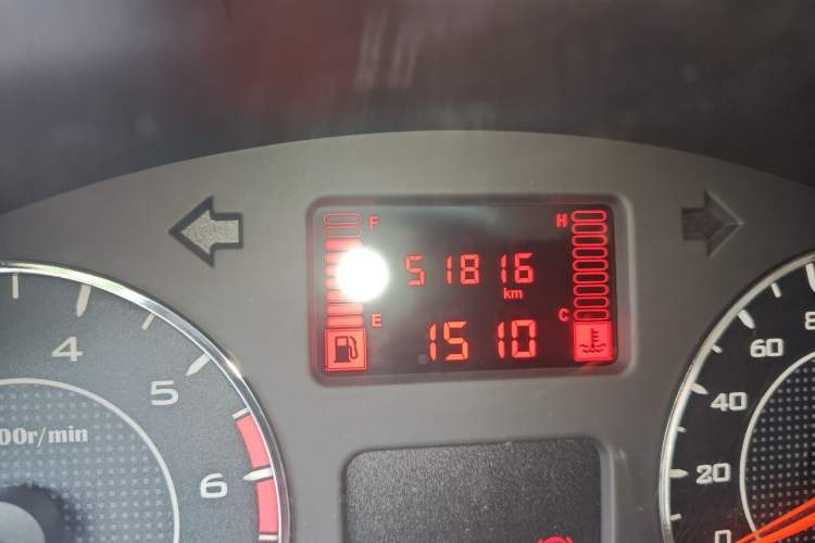 Used Wuling Rongguang V 2019 1.5L Practical Model China VI LAR Odometer Close Up