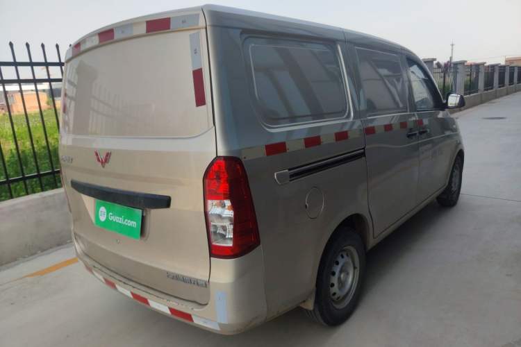 Used Wuling Rongguang V 2019 1.5L Window-Sealed Utility Model China VI LAR Rear Right 45 Deg