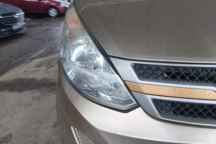 Used Wuling Rongguang V 2019 1.5L Practical Model China VI LAR Right Front Headlight