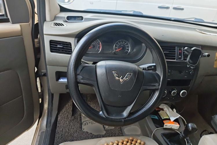 Used Wuling Rongguang V 2019 1.5L Window-Sealed Utility Model China VI LAR Steering Wheel