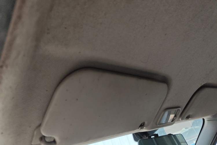 Used Wuling Rongguang V 2019 1.5L Window-Sealed Utility Model China VI LAR Headliner