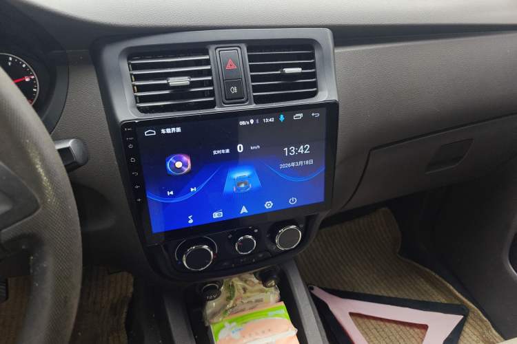Used Wuling Rongguang V 2019 1.5L Standard Version China VI LAR Audio And AC Panel