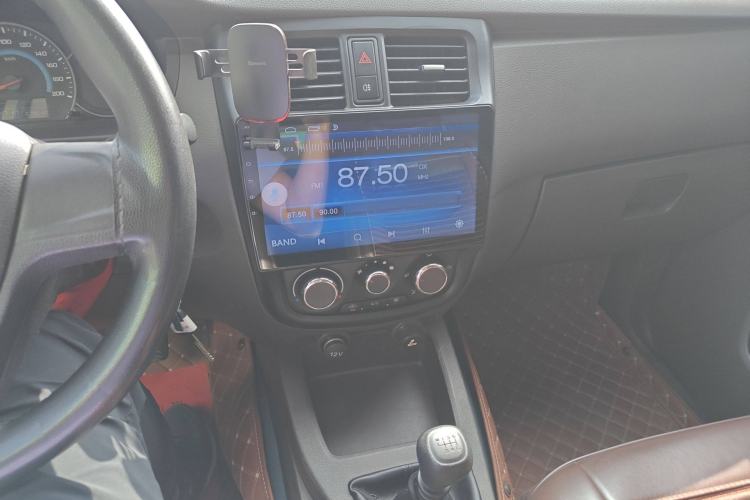 Used Wuling Rongguang V 2019 1.5L Standard Version China VI LAR Audio And AC Panel