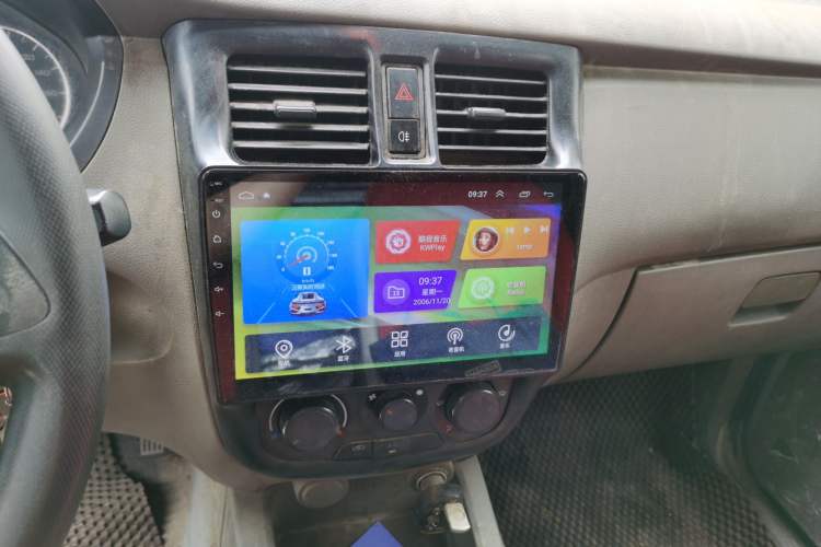 Used Wuling Rongguang V 2019 1.5L Window-Sealed Utility Model China VI LAR Audio And AC Panel