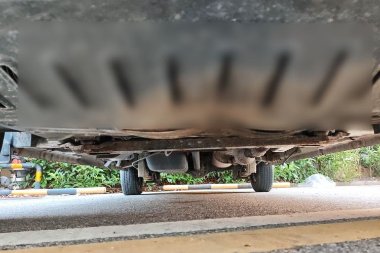 Used Wuling Rongguang V 2019 1.2L Van Utility Model Chassis Front