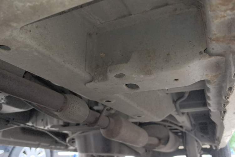 Used Wuling Rongguang V 2019 1.5L Practical Model China VI LAR Chassis Front Left