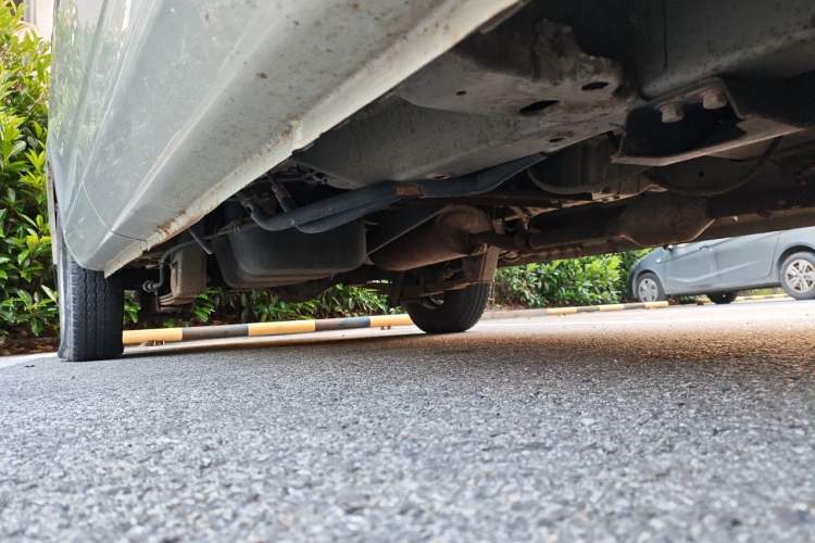 Used Wuling Rongguang V 2019 1.2L Van Utility Model Chassis Front Right
