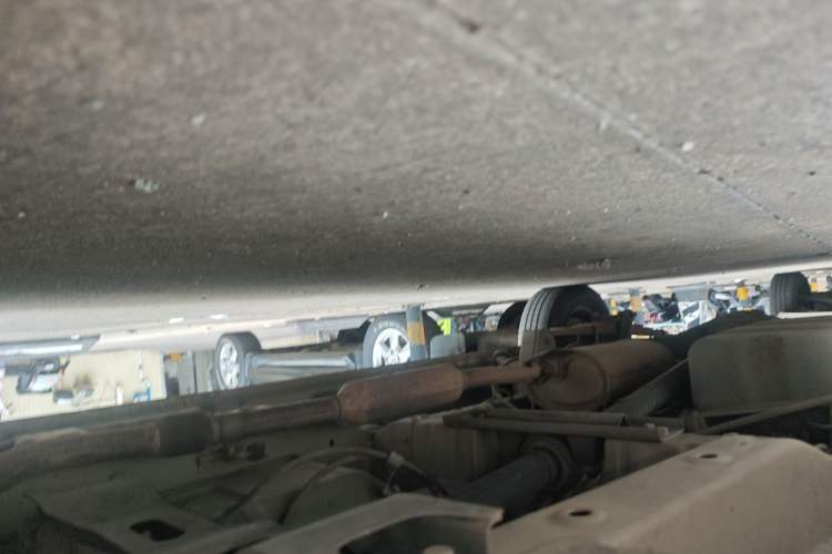 Used Wuling Rongguang V 2019 1.5L Van - Utility Model Chassis Front Right