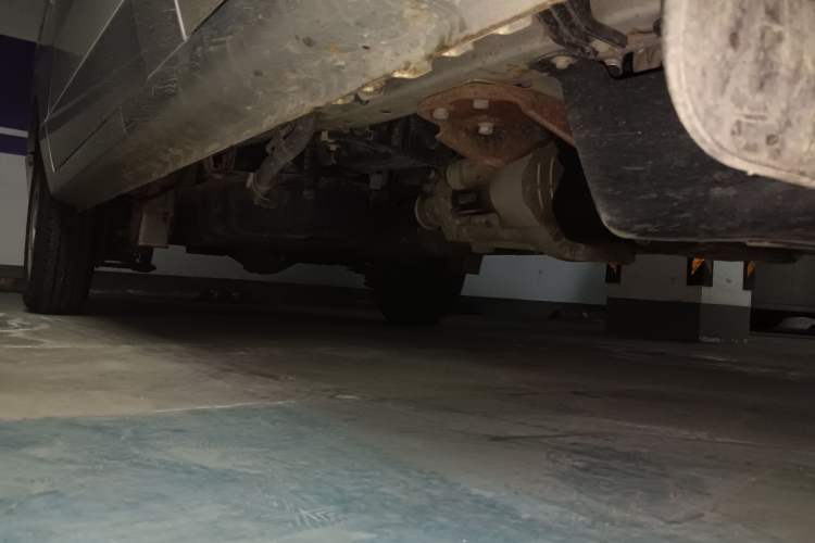 Used Wuling Rongguang V 2019 1.2L Van Utility Model Chassis Front Right