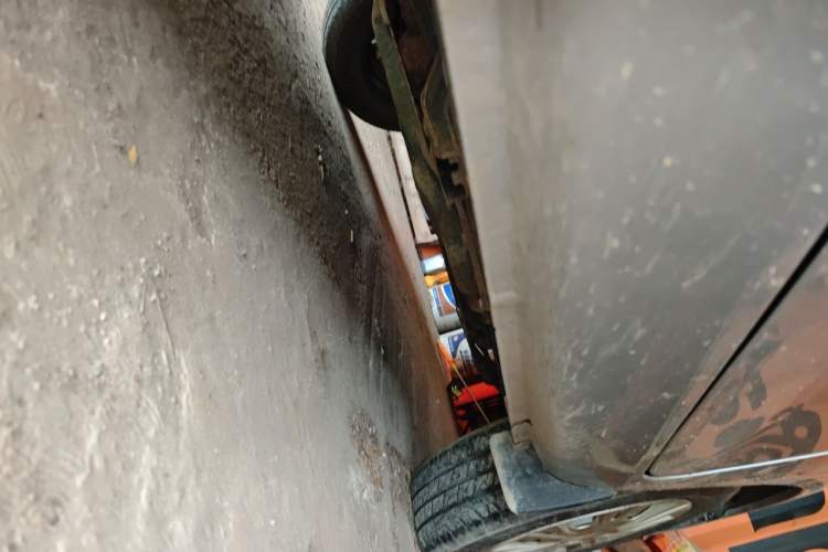 Used Wuling Rongguang V 2019 1.5L Practical Model China VI LAR Chassis Front Right