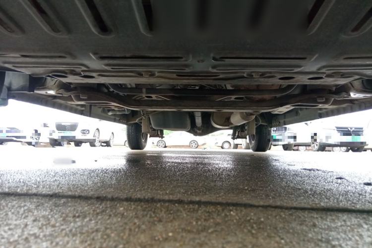 Used Wuling Rongguang V 2019 1.5L Standard Version China VI LAR Chassis Front