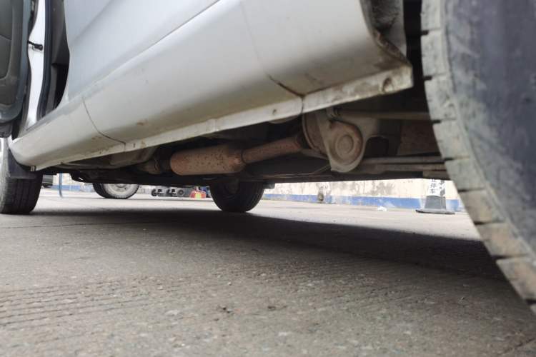Used Wuling Rongguang V 2019 1.5L Practical Model China VI LAR Chassis Rear Left