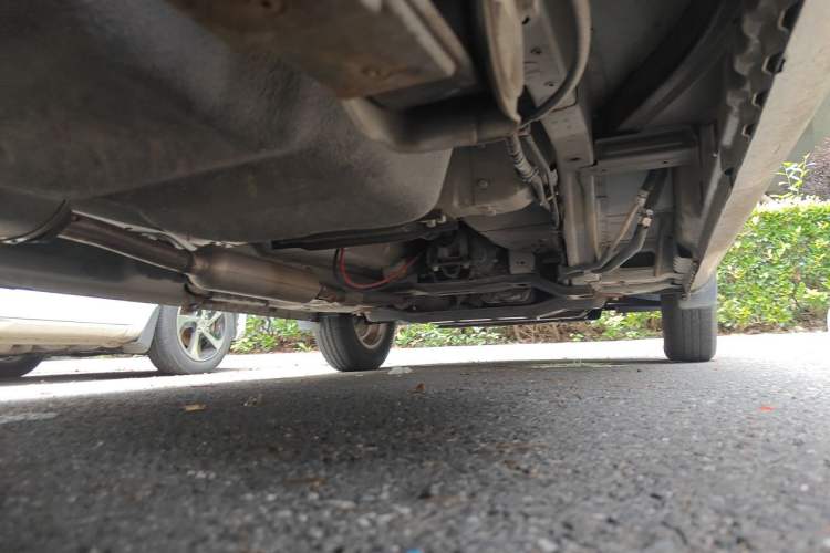 Used Wuling Rongguang V 2019 1.5L Standard Version China VI LAR Chassis Rear Right