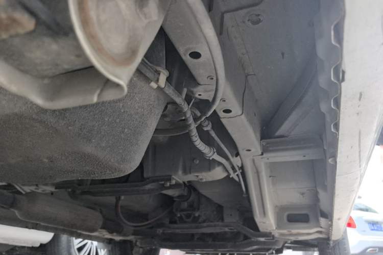 Used Wuling Rongguang V 2019 1.5L Practical Model China VI LAR Chassis Rear Right