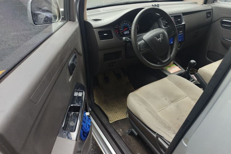 Used Wuling Rongguang V 2019 1.5L Standard Version China VI LAR Driver Seat
