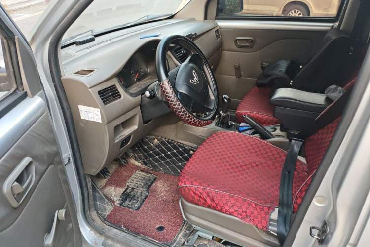 Used Wuling Rongguang V 2019 1.2L Van Utility Model Driver Seat