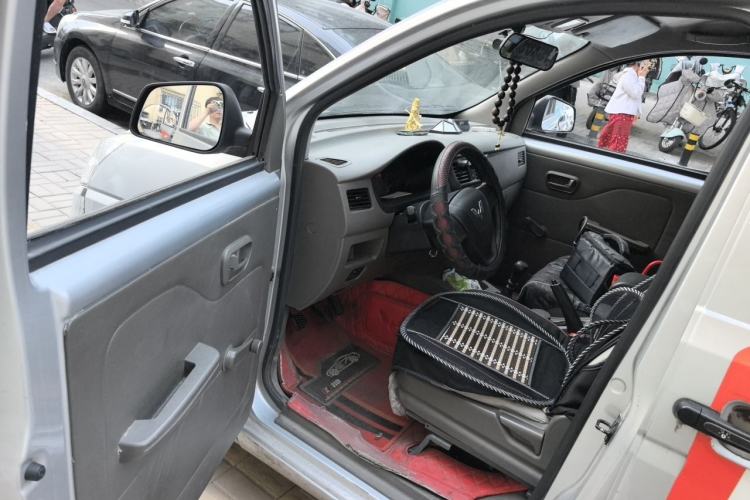 Used Wuling Rongguang V 2019 1.5L Practical Model China VI LAR Driver Seat
