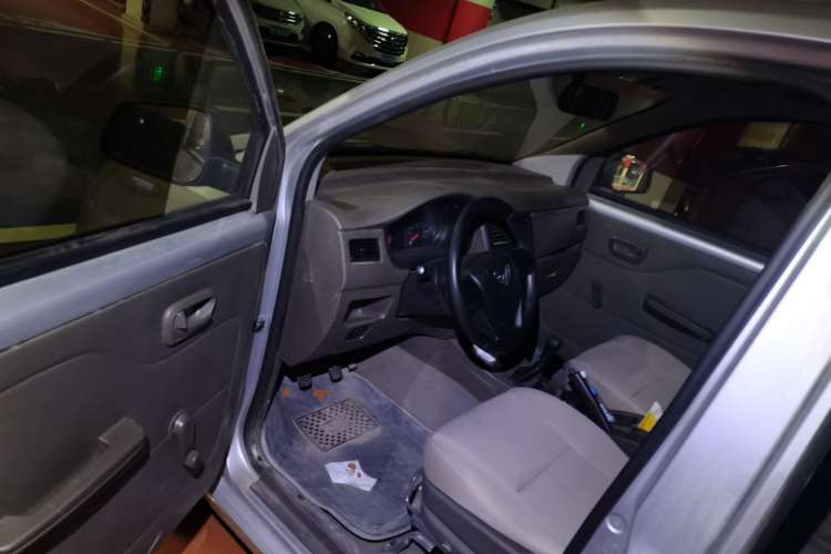 Used Wuling Rongguang V 2019 1.5L Practical Model China VI LAR Driver Seat