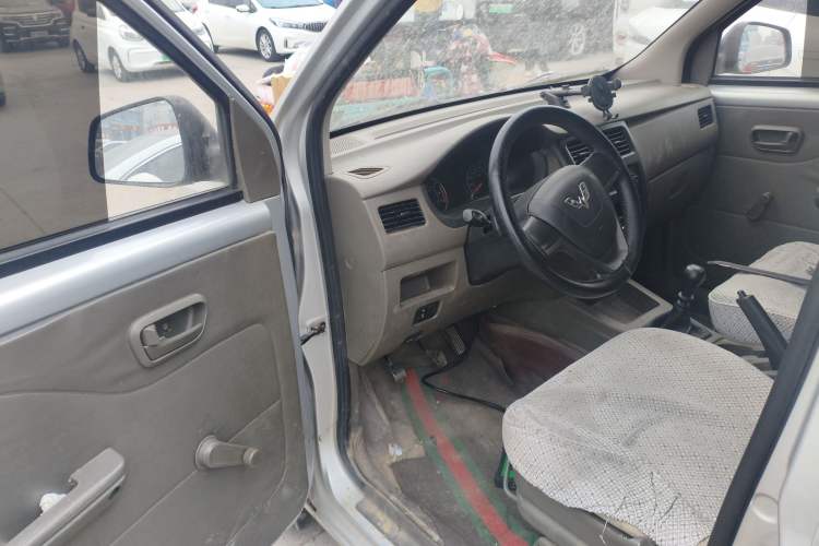 Used Wuling Rongguang V 2019 1.5L Practical Model China VI LAR Driver Seat