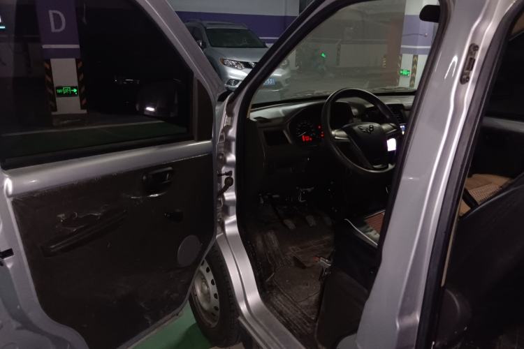 Used Wuling Rongguang V 2019 1.2L Van Utility Model Driver Seat