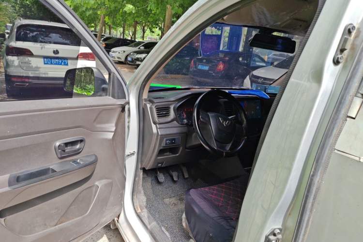 Used Wuling Rongguang V 2019 1.5L Standard Version China VI LAR Driver Seat