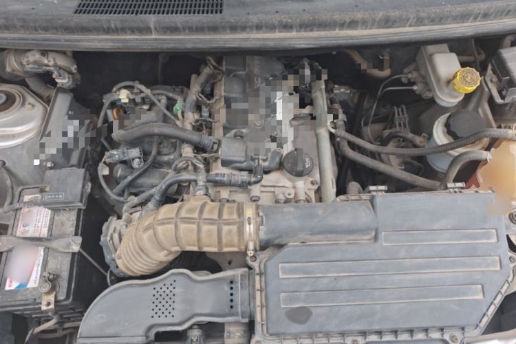 Used Wuling Rongguang V 2019 1.5L Window-Sealed Utility Model China VI LAR Engine Bay