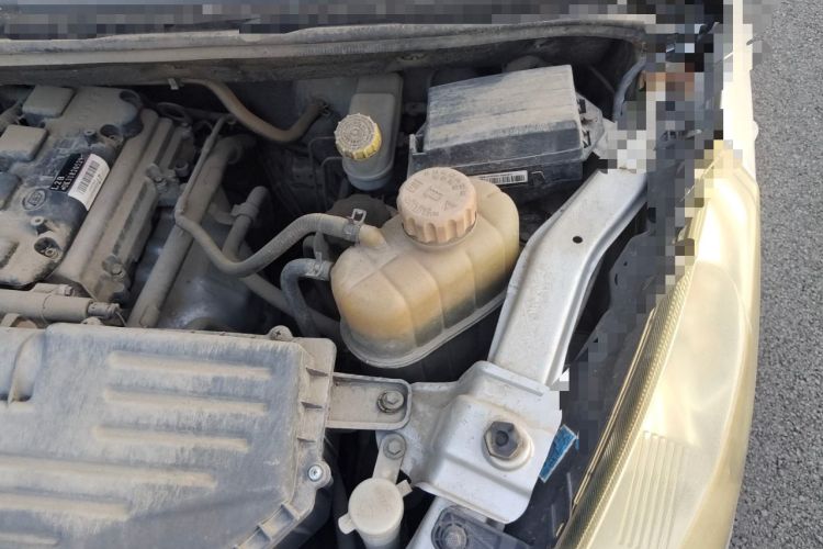 Used Wuling Rongguang V 2019 1.5L Van - Utility Model Engine Bay Left