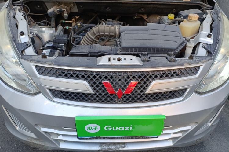 Used Wuling Rongguang V 2019 1.5L Window-Sealed Utility Model China VI LAR Engine Bay