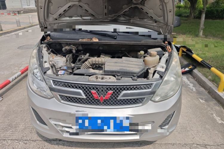 Used Wuling Rongguang V 2019 1.5L Window-Sealed Utility Model China VI LAR Engine Bay