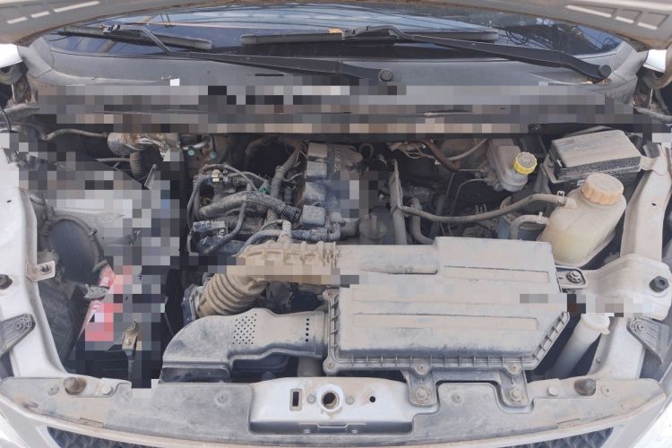 Used Wuling Rongguang V 2019 1.5L Window-Sealed Utility Model China VI LAR Engine Bay