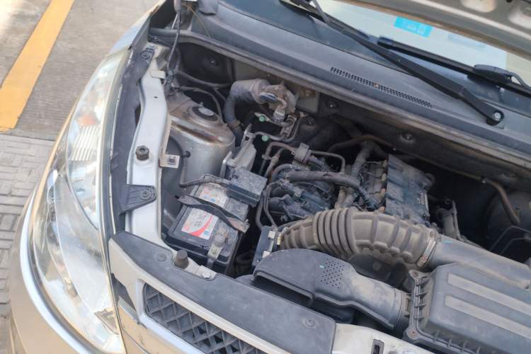Used Wuling Rongguang V 2019 1.5L Van - Utility Model Engine Bay Right