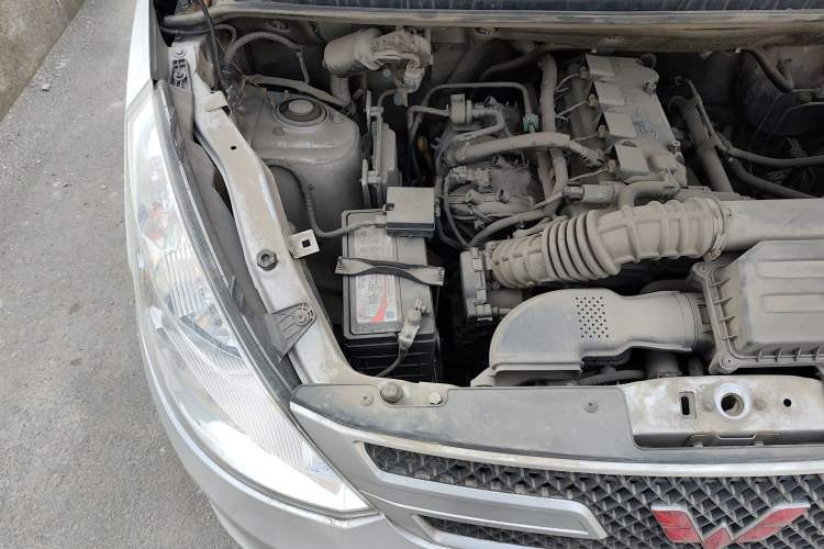 Used Wuling Rongguang V 2019 1.5L Van - Utility Model Engine Bay Right
