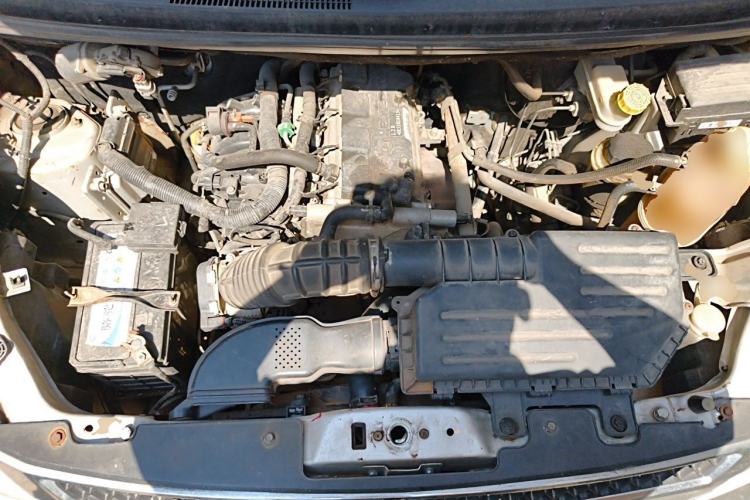 Used Wuling Rongguang V 2019 1.5L Window-Sealed Utility Model China VI LAR Engine Bay