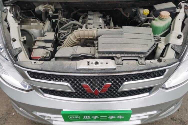 Used Wuling Rongguang V 2019 1.5L Practical Model China VI LAR Engine Bay