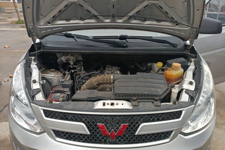Used Wuling Rongguang V 2019 1.5L Van - Utility Model Engine Bay