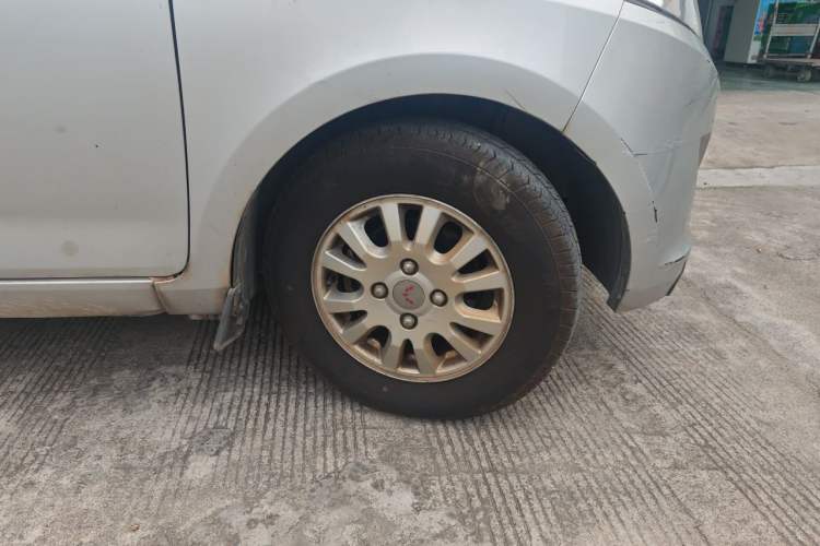 Used Wuling Rongguang V 2019 1.5L Standard Version China VI LAR Exterior 1
