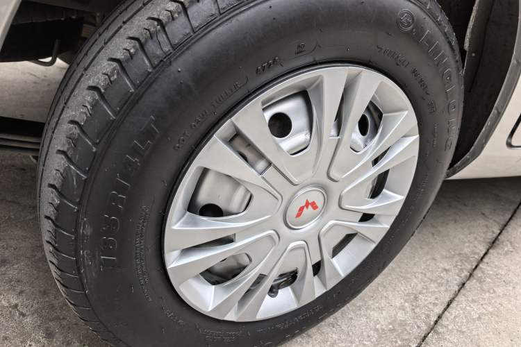 Used Wuling Rongguang V 2019 1.5L Practical Model China VI LAR Exterior 10