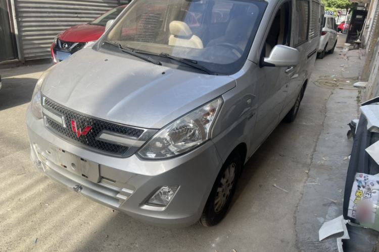 Used Wuling Rongguang V 2019 1.5L Standard Version China VI LAR Exterior 3