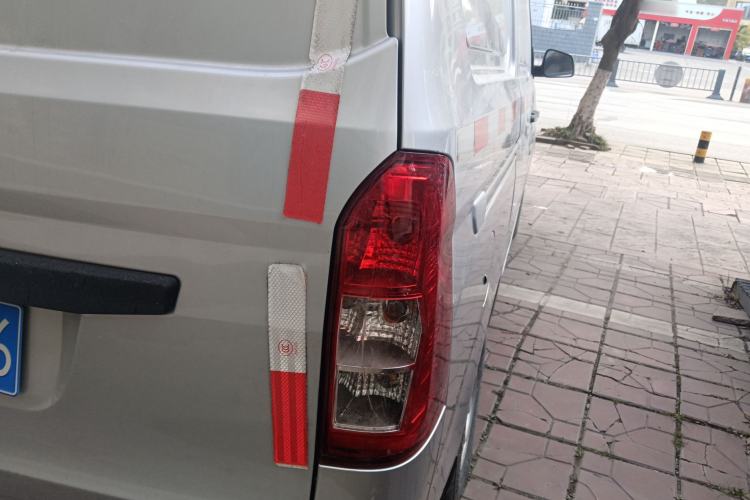 Used Wuling Rongguang V 2019 1.5L Window-Sealed Utility Model China VI LAR Exterior 6