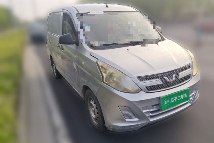 Used Wuling Rongguang V 2019 1.5L Van - Utility Model Front Right 45 Deg