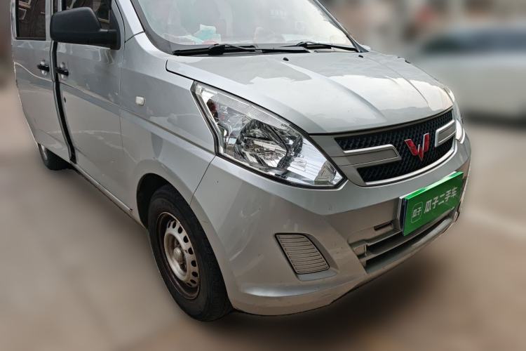 Used Wuling Rongguang V 2019 1.5L Practical Model China VI LAR Front Right 45 Deg