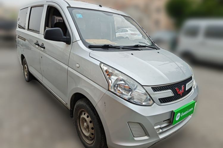 Used Wuling Rongguang V 2019 1.5L Practical Model China VI LAR Front Right 45 Deg