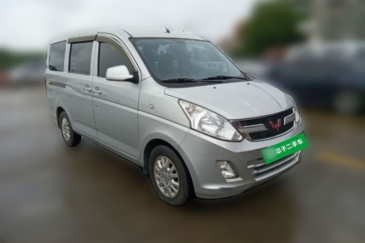 Used Wuling Rongguang V 2019 1.5L Standard Version China VI LAR Front Right 45 Deg