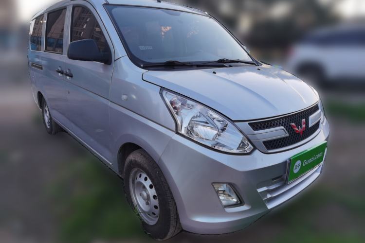 Used Wuling Rongguang V 2019 1.5L Practical Model China VI LAR Front Right 45 Deg