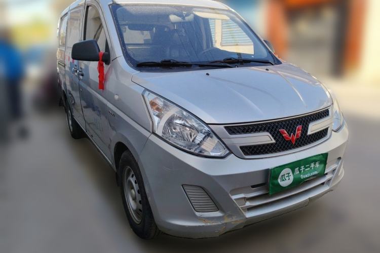 Used Wuling Rongguang V 2019 1.5L Van - Utility Model Front Right 45 Deg
