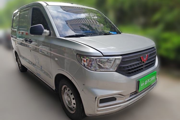 Used Wuling Rongguang V 2019 1.5L Standard Version China VI LAR Front Right 45 Deg