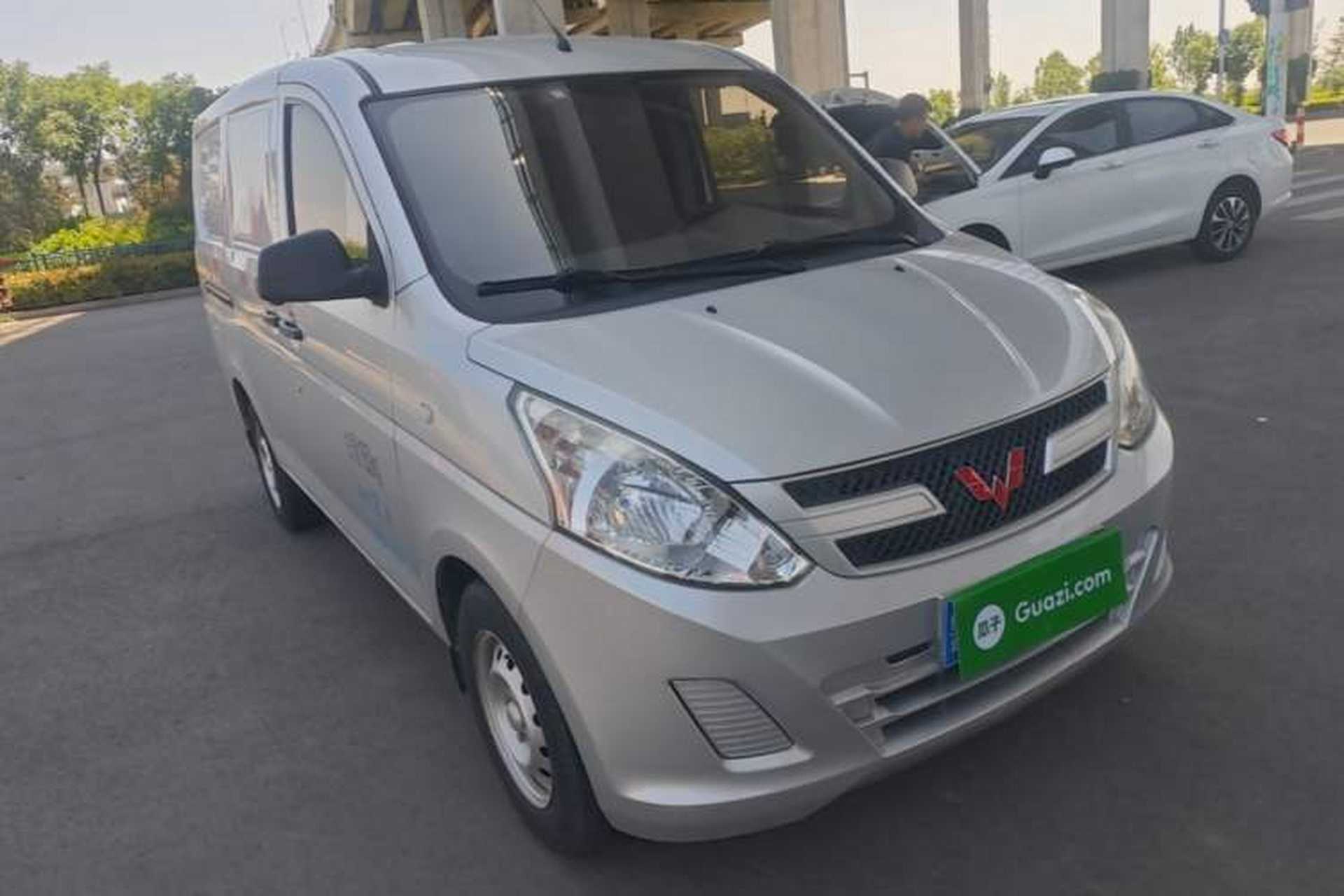 Used Wuling Rongguang V 2019 1.5L Window-Sealed Utility Model China VI LAR Front Right 45 Deg
